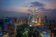 世界体操团体赛冠军队员参与全国青训交流活动，世界体操锦标赛